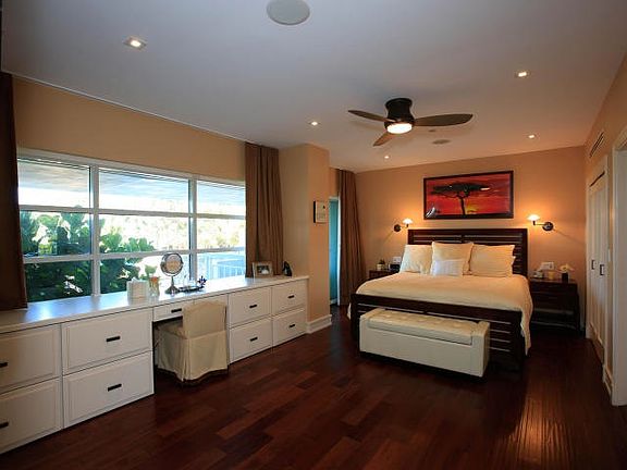 2nd image of 400 S Pointe Dr APT 305