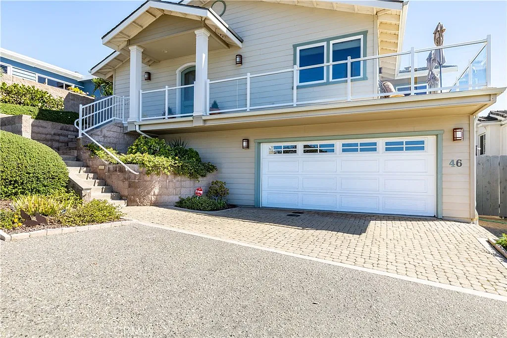 3 bed, 2.5 bath, 2623 sqft, $6,995 — Photo 2