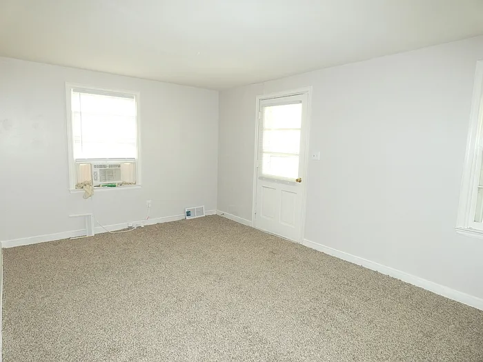 317 E 28th Ave — Photo 5