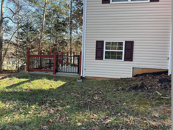 2nd image of 301 Longview Dr