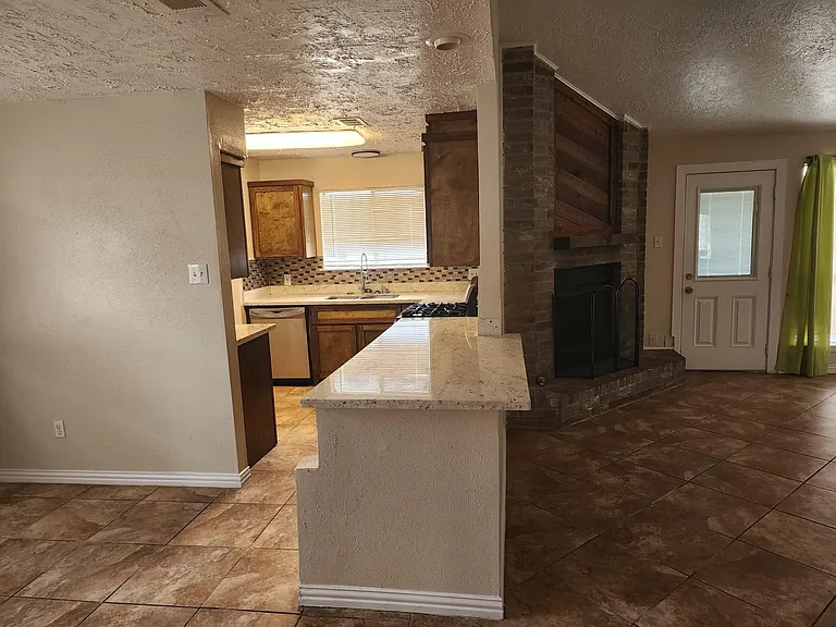 715 Beechbend Dr — Photo 4