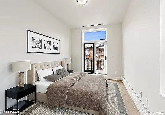4th image of 91 1st Pl APT 1