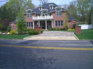 256 Brooklake Rd, Florham Park, NJ 07932