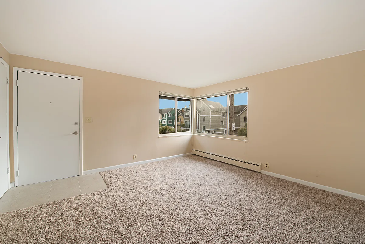 2 bed, 775 sqft, $1,875 — Photo 2