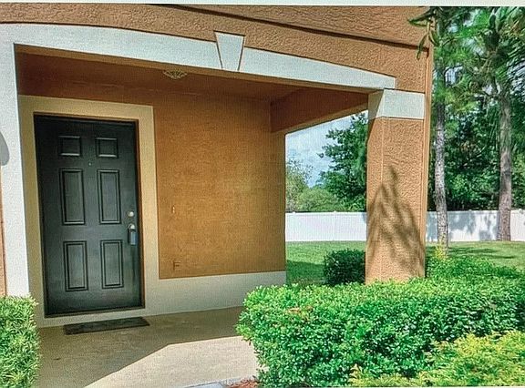 2nd image of 8528 Edgewater Place Blvd