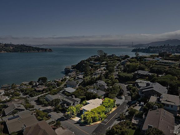 4th image of 185 Solano St