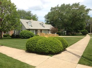 2324 W Ridgeland Ave #2, Waukegan, IL 60085