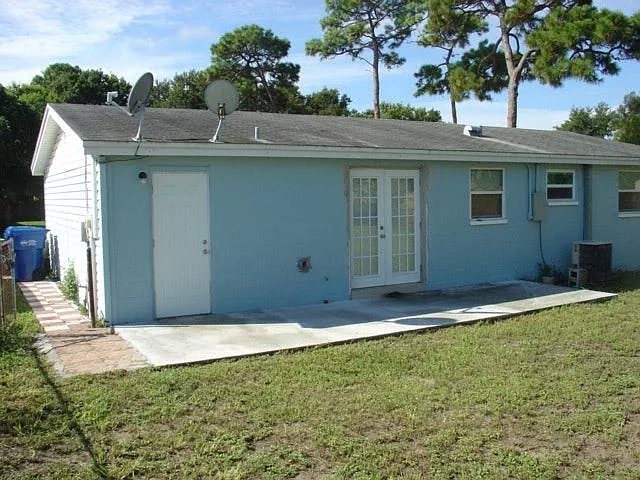 10189 129th Ter — Photo 25