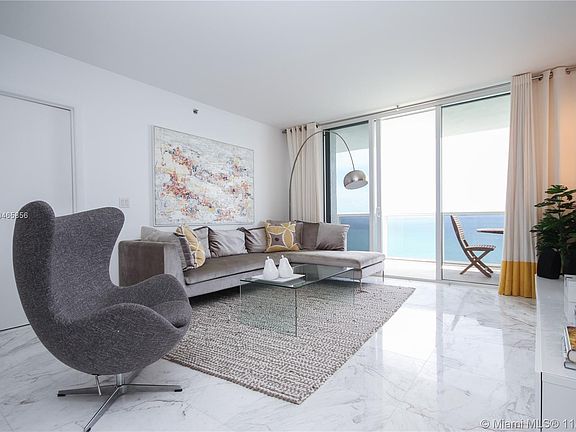 Home For Sale In The Beach Club