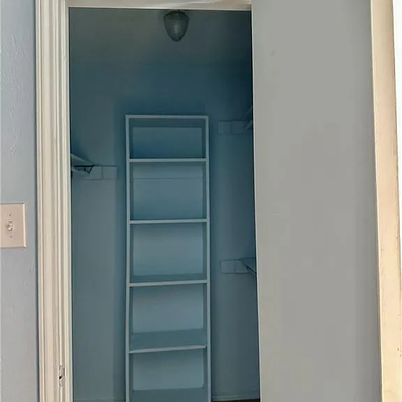 700 W Iris Ave — Photo 25