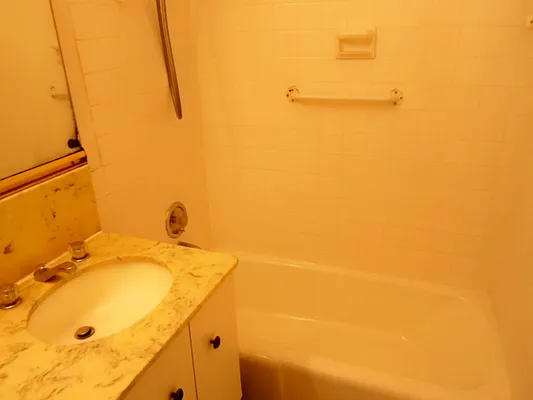 Sold by Manhattan Network Inc. | media 11