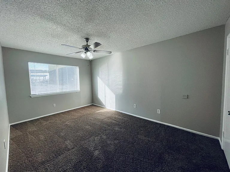 Courtyards West Updated Living in Central Lubbock — Photo 14