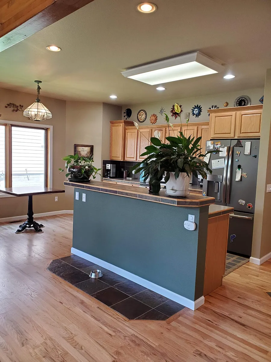 Building Photo - 1600 Wapiti Cir #29