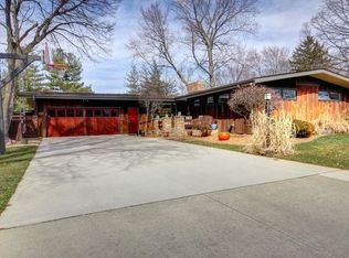 506 E Sunnycrest Ct, Urbana, IL