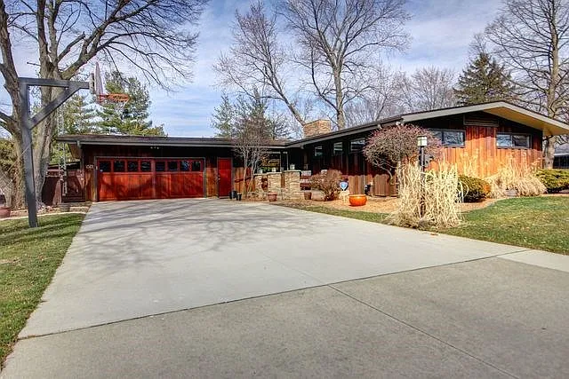 506 E Sunnycrest Ct photo 1