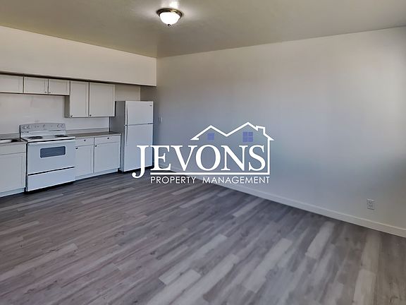 5th image of 6379 Arnold Dr NE #4
