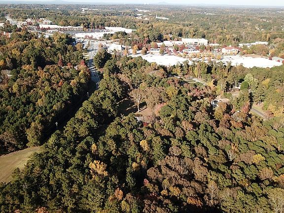 3rd image of 4947 Stewart Mill Rd