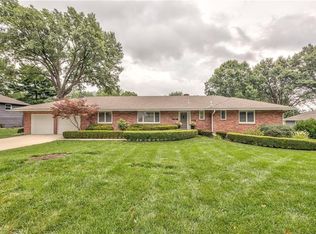 10327 Meadow Ln, Leawood, KS 66206