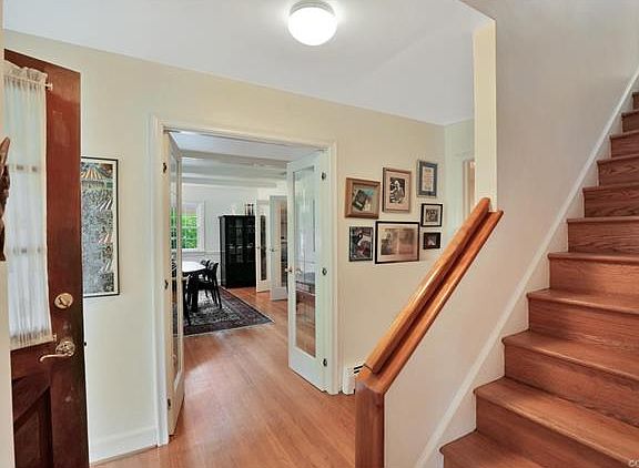 3rd image of 2404 Poates Dr