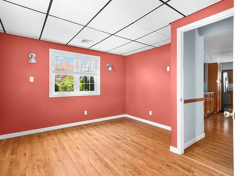 1024 Washington St — Photo 11