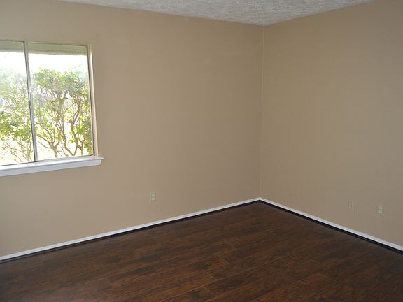 4th image of 6902 Rockergate Dr