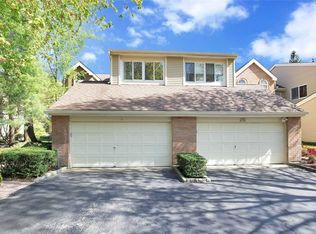 24 Willow Ridge Dr, Smithtown, NY 11787