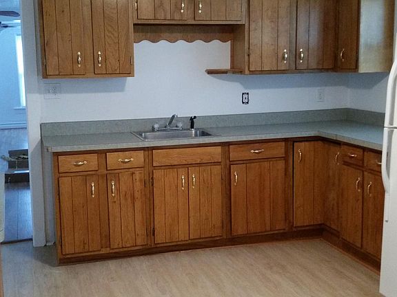 3rd image of 94 Lancaster St #1