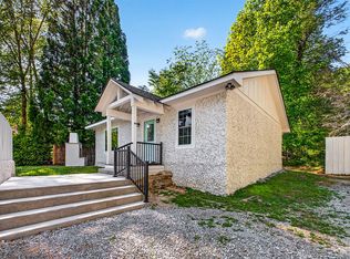 45 Dee Dee Ln, Hendersonville, NC 28791