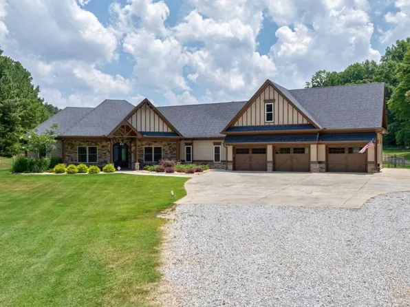 151 Geiger Rd, Jefferson, GA 30549