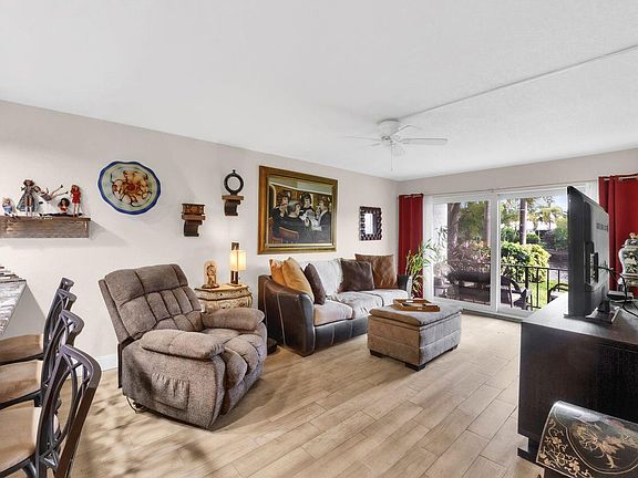 3rd image of 3004 NE 5th Terrace #108c