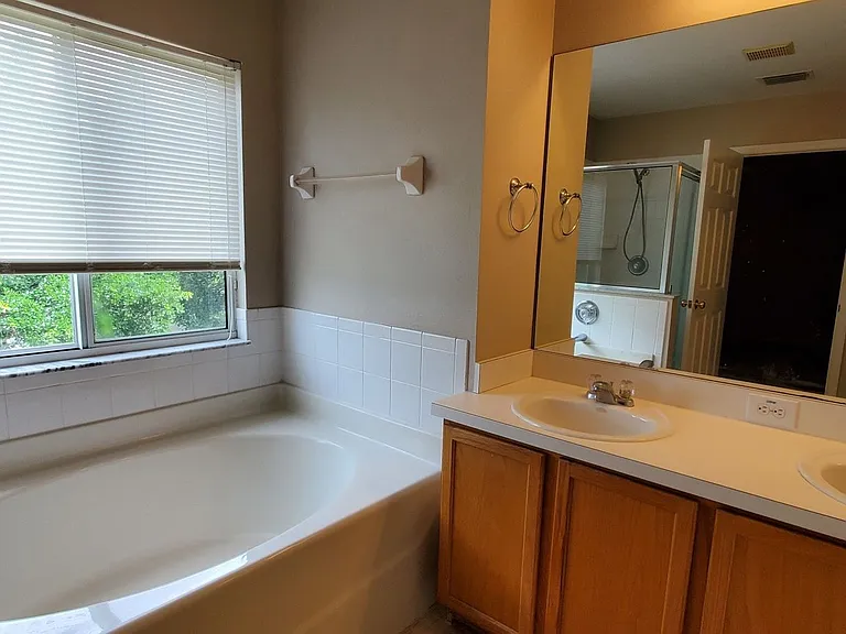 12938 Fennway Ridge Dr — Photo 9
