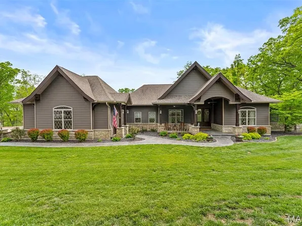 24 Kniess Ct, Troy, MO 63379