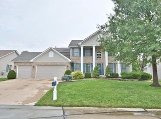 16 Dugout Ct, O'Fallon, MO 63366