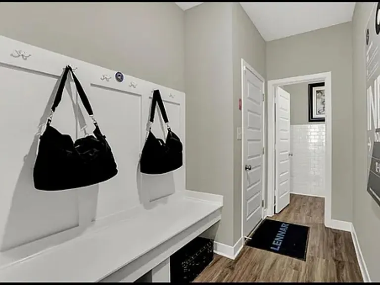 8595 Strabet Dr — Photo 3