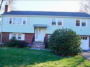 16 Hickory St, Lexington, MA 02421