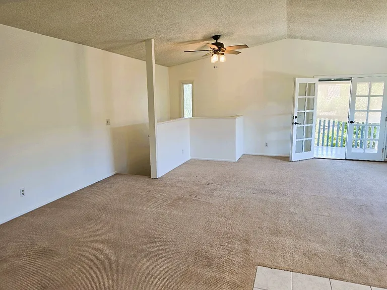 4442 E Addington Dr — Photo 4