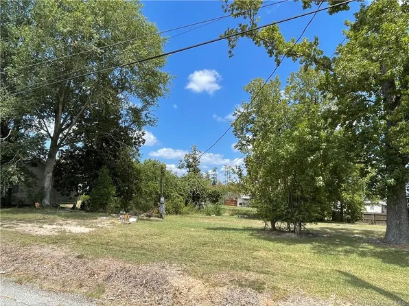 2125 Estelle Dr, Sulphur, LA 70665