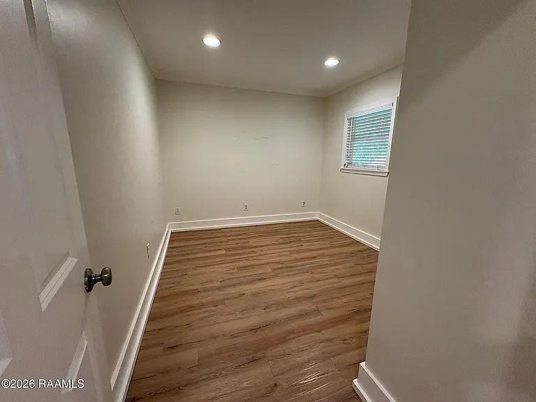 524 Cedar Crest Ct — Photo 13
