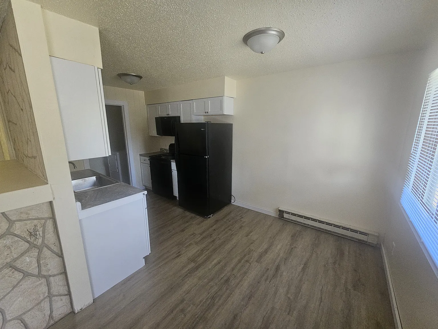1749 Bainbridge St — Photo 4