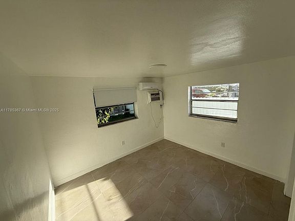 5th image of 2400 NW 25th Ave APT 3