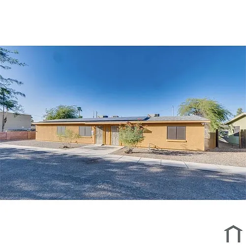 1827 S Jefferson Ave Photo 1