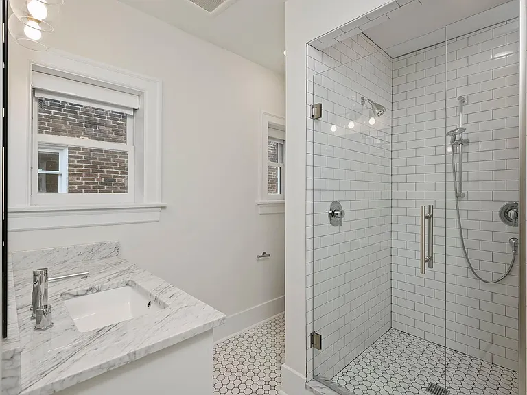 3513 Gillham Rd #1S — Photo 19