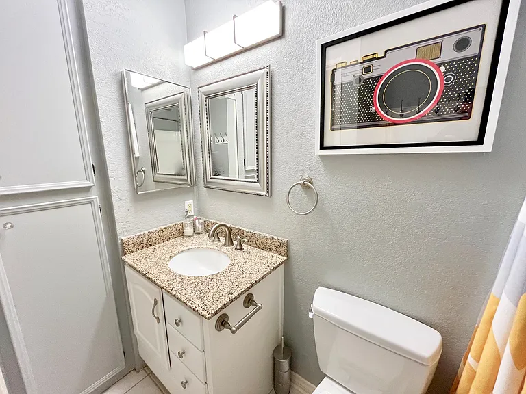 2860 N Los Felices Rd #100 — Photo 16