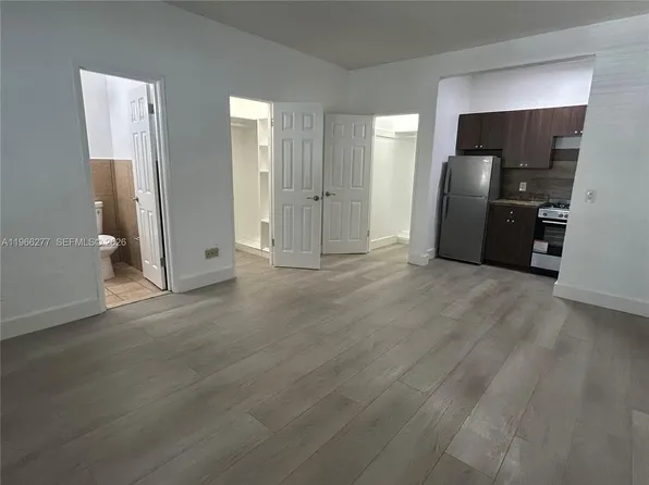 1007 Pennsylvania Ave APT 14, Miami Beach, FL 33139