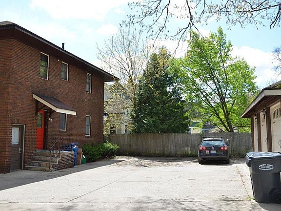 2nd image of 425 Douglas Ave #2