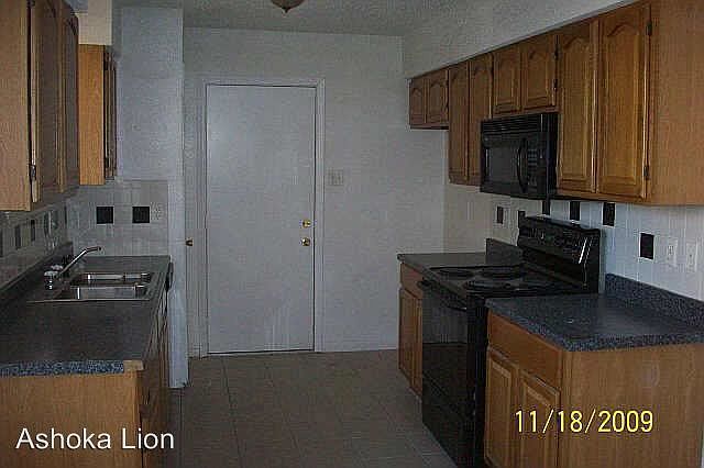 2nd image of 15934 Pryor Dr