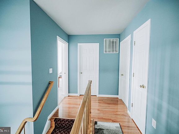 4th image of 13558 Essex Dr