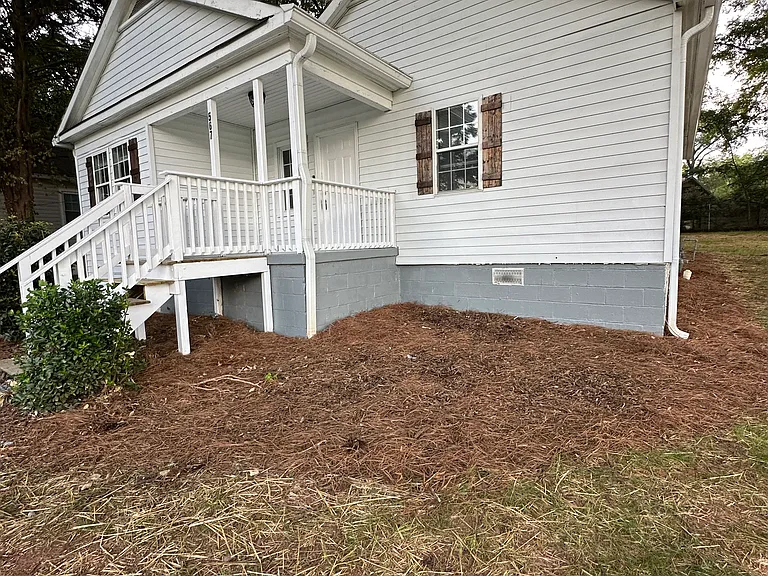 567 N Marietta Pkwy NE — Photo 2