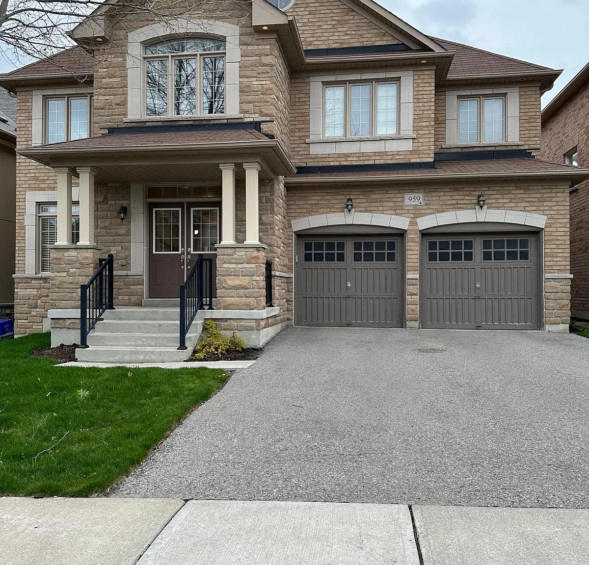 4 bed, $4,400 — Photo 1