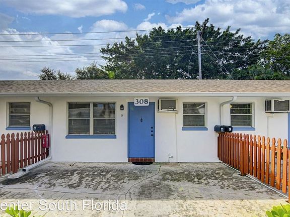 3rd image of 308 Central Dr #A